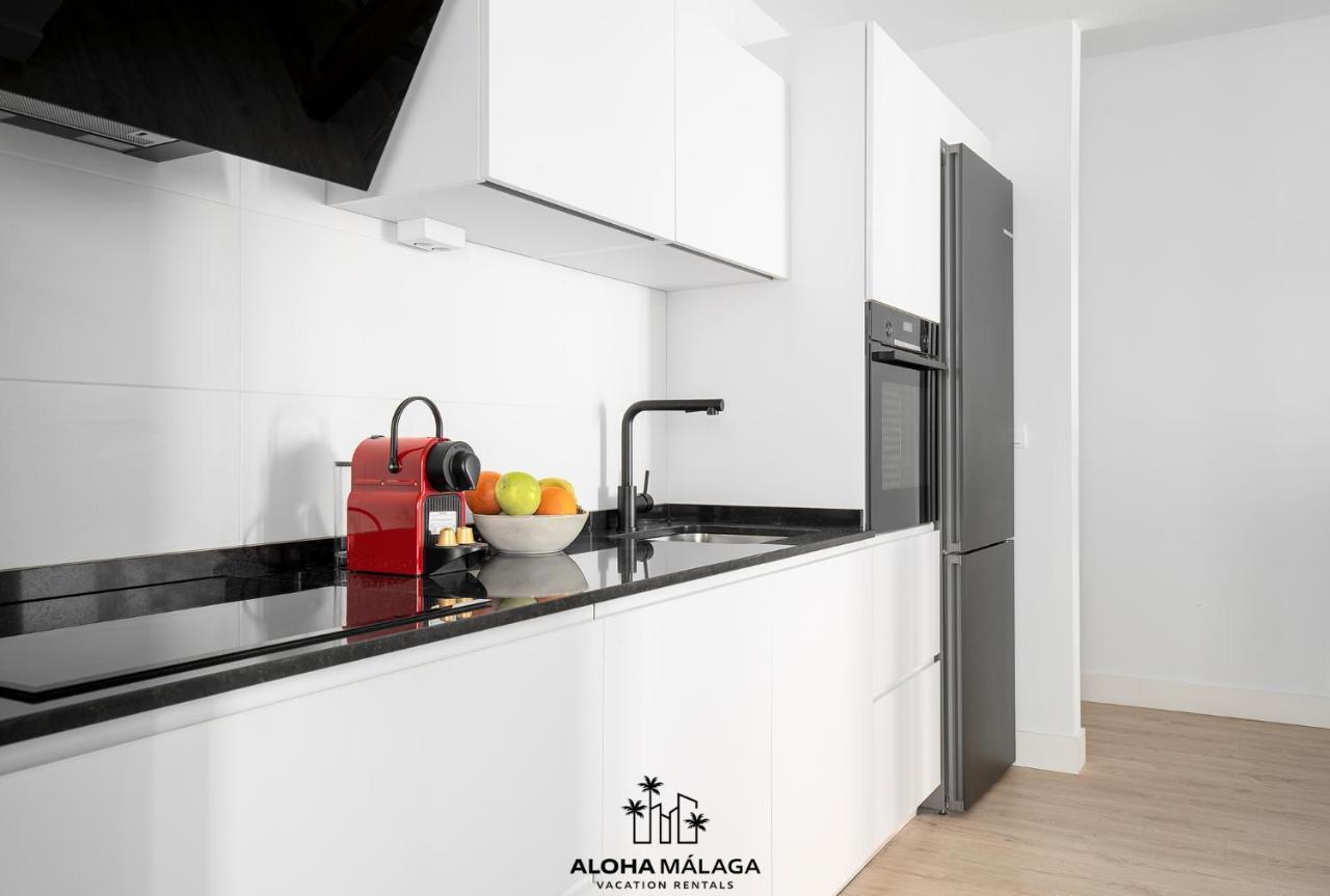 Luxury Duplex With Pool And Padel Court In Town Apartman Málaga Kültér fotó