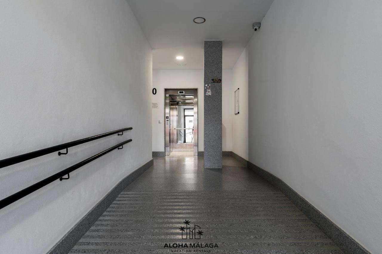 Luxury Duplex With Pool And Padel Court In Town Apartman Málaga Kültér fotó