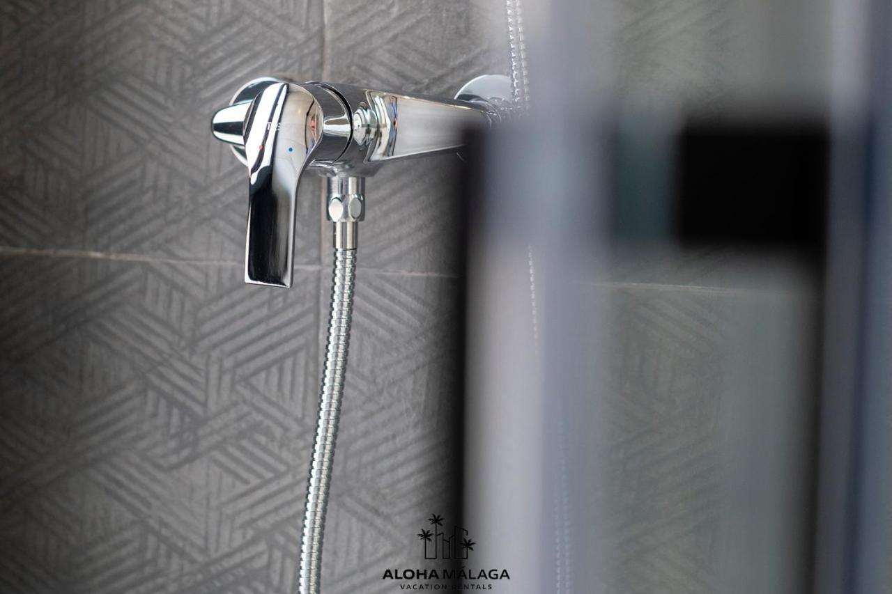 Luxury Duplex With Pool And Padel Court In Town Apartman Málaga Kültér fotó