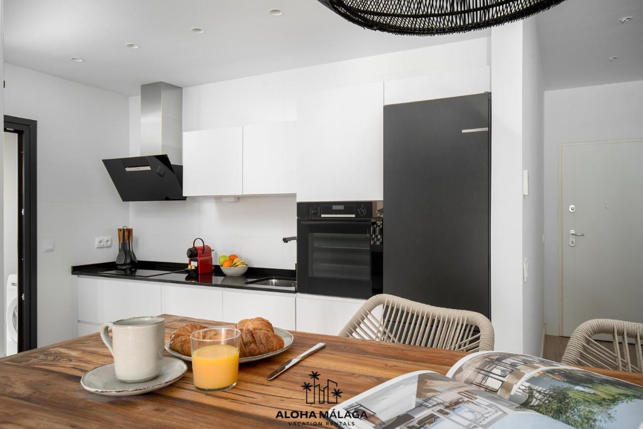 Luxury Duplex With Pool And Padel Court In Town Apartman Málaga Kültér fotó