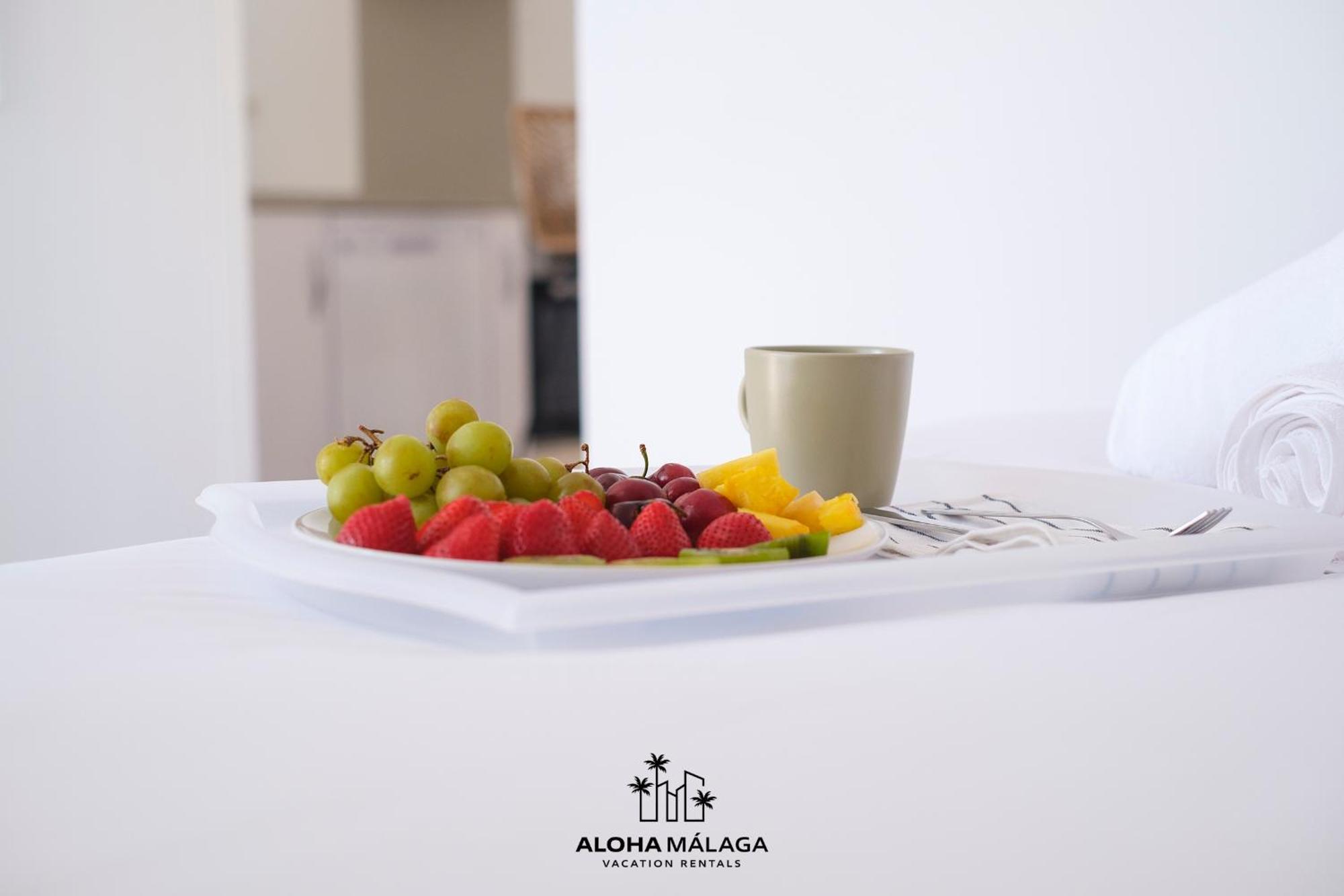 Luxury Duplex With Pool And Padel Court In Town Apartman Málaga Kültér fotó